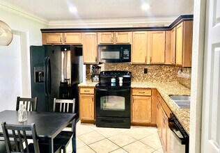 3299 Osprey Ln in West Palm Beach, FL - Building Photo - Building Photo