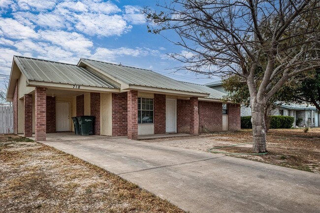 property at 718 Sage Dr