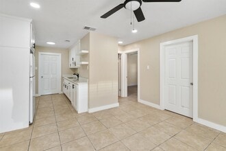 604 E 2nd St in Del Rio, TX - Building Photo - Building Photo