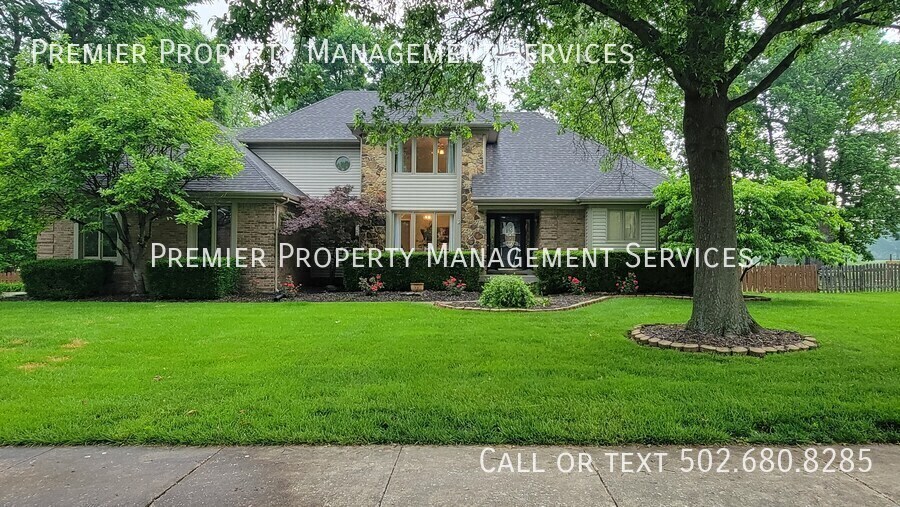 2619 Titleist Rd in Louisville, KY - Building Photo