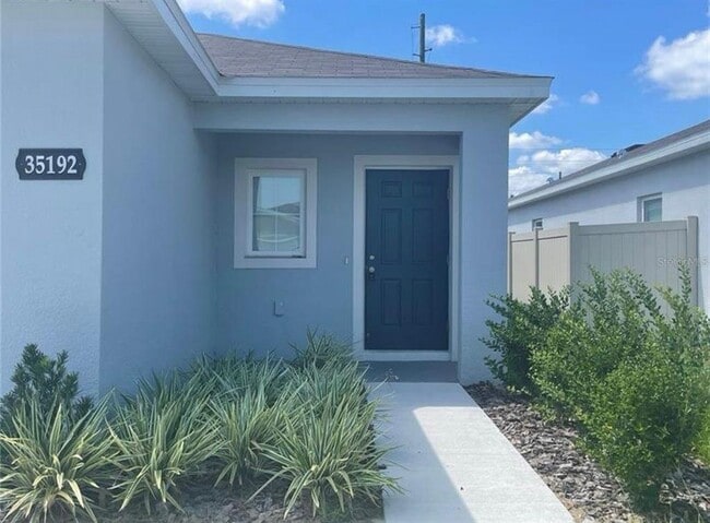 35192 Arya Way in Zephyrhills, FL - Foto de edificio - Building Photo