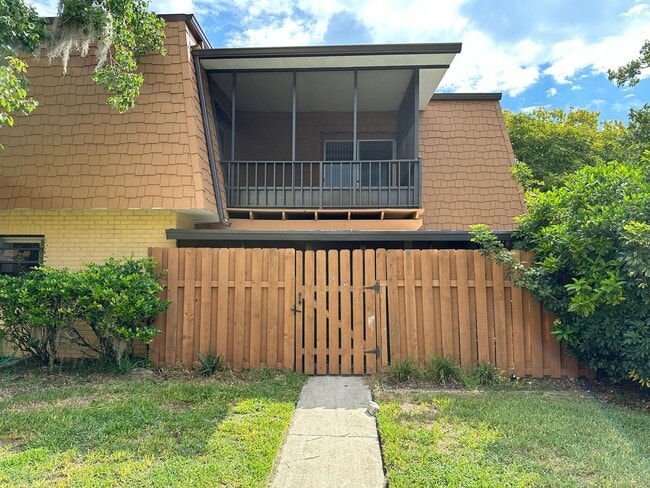 190 Moonstone Ct
