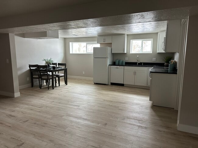 1268 E 5600 S, Unit B in Ogden, UT - Building Photo - Building Photo
