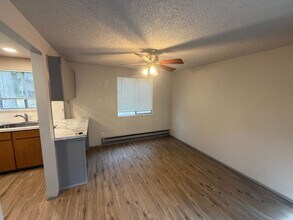 1214 Conger Ave NW in Olympia, WA - Building Photo - Building Photo