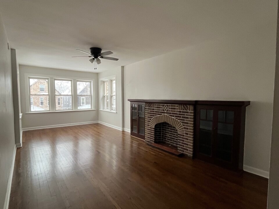 2338 N Avers Ave in Chicago, IL - Building Photo