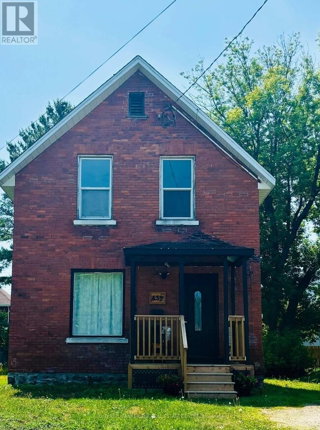 439 2nd Ave E in North Bay, ON - Building Photo - Building Photo