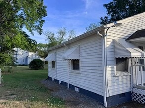 130 S Equity Dr in Smithfield, NC - Building Photo - Building Photo