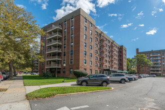 Cooperative Building in Jamaica, NY - Building Photo - Building Photo