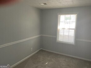 121 Grenoble Rd in Peachtree City, GA - Foto de edificio - Building Photo