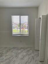 382 NE 208th Terrace in North Miami Beach, FL - Building Photo - Building Photo