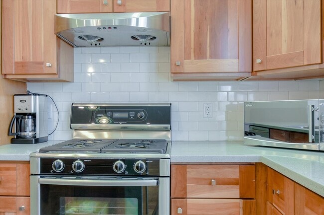 1832 Page St in San Francisco, CA - Building Photo - Building Photo