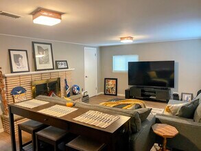 543 S 7th St in West Dundee, IL - Building Photo - Building Photo