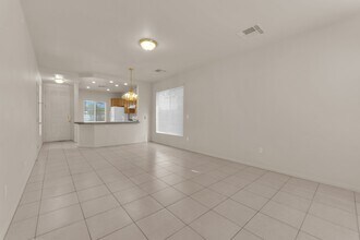8283 Misty Sage St in Las Vegas, NV - Building Photo - Building Photo