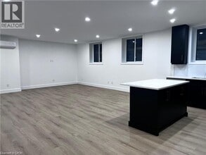 5 Kastner St in Stratford, ON - Building Photo - Building Photo