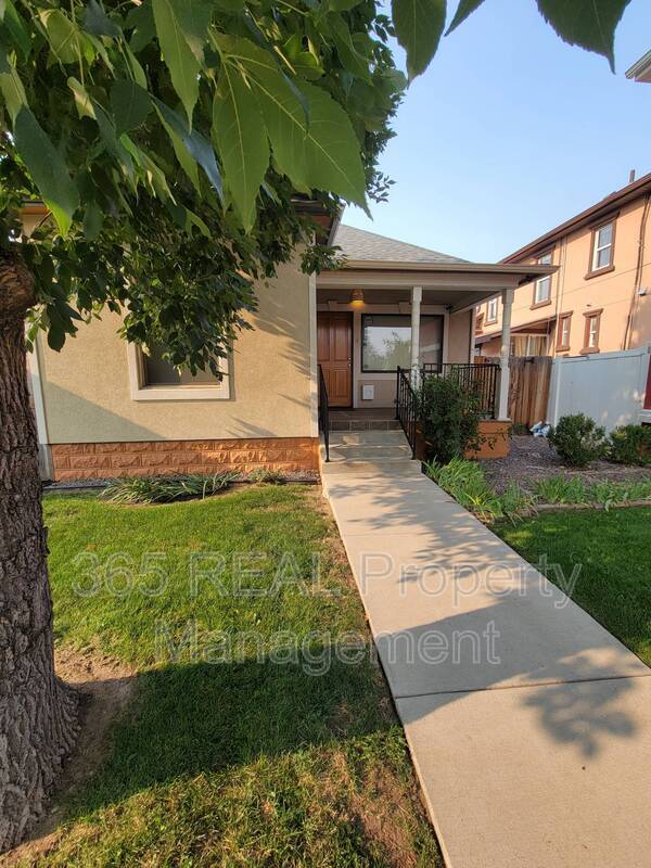 property at 1503 9th St