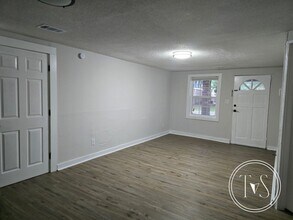 111 West St in Savannah, GA - Building Photo - Building Photo