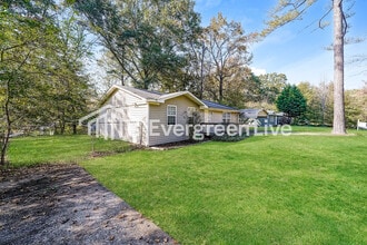2524 Oak Leaf Ln in Adamsville, AL - Building Photo - Building Photo