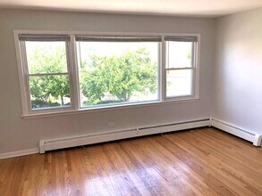 7542 Brown Ave, Unit 1 in Forest Park, IL - Building Photo - Building Photo