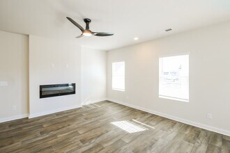 1676 Fuma Leaf Wy in Mcdonough, GA - Building Photo - Building Photo