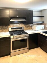 1005 Newton St, Unit 1001.5 in Denver, CO - Foto de edificio - Building Photo
