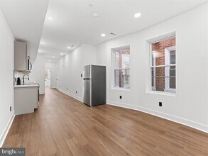 4927 Catharine St, Unit Apt #1 in Philadelphia, PA - Building Photo - Building Photo