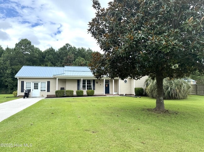 304 Woody Way