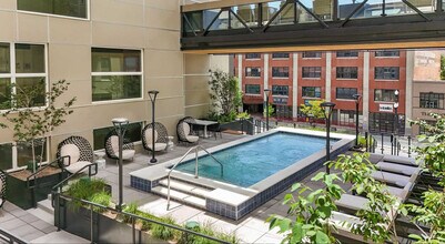 360 W 200 S in Salt Lake City, UT - Foto de edificio - Building Photo