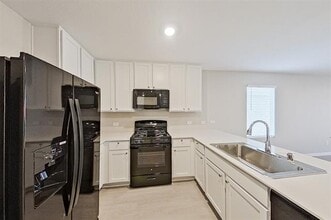 830 Ginkgo Wy in Princeton, TX - Building Photo - Building Photo