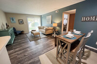 Steeplechase Apartments in Loveland, OH - Building Photo - Building Photo