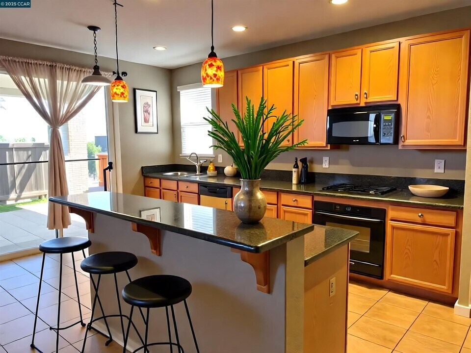 769 Crocket Ct in Brentwood, CA - Building Photo