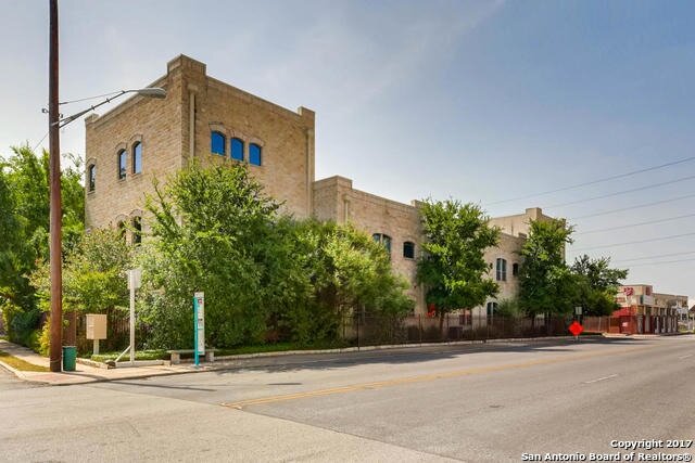 1202 S Flores St, Unit 12525 Glenhurst Avenue 207 in San Antonio, TX - Building Photo