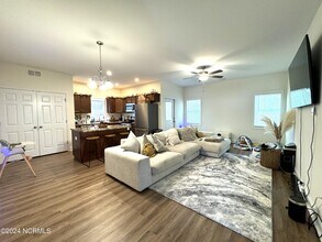 148 Broadleaf Dr in Jacksonville, NC - Building Photo - Building Photo