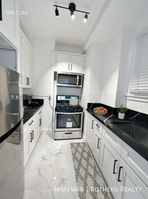 3471 5th St in Los Angeles, CA - Building Photo - Building Photo