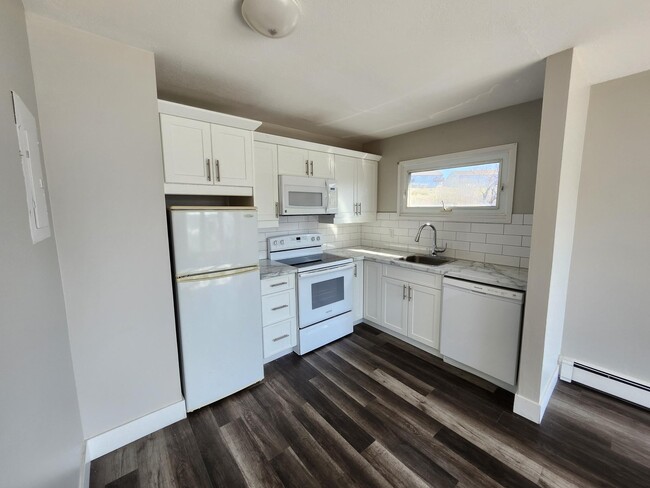 84 Dufferin Ave