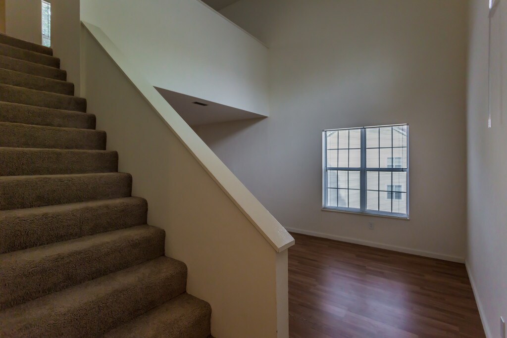 Woodchase Apartments in Chesterfield, MO