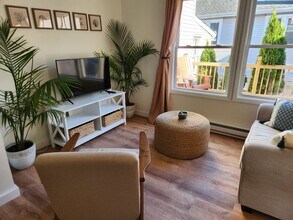 815 E Curtis Ave, Unit APARTMENT B in Wall Township, NJ - Building Photo - Building Photo