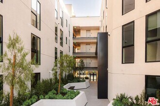 3004 Sunset Blvd in Los Angeles, CA - Building Photo - Building Photo