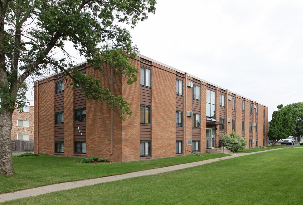 Aquila Flats in Minneapolis, MN - Building Photo