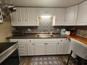 20 Gilbert Hill Rd in North Haven, CT - Building Photo - Building Photo