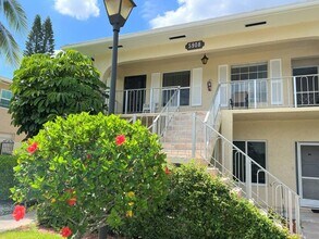5908 Viale Elizabeth, Unit B in Delray Beach, FL - Foto de edificio - Building Photo