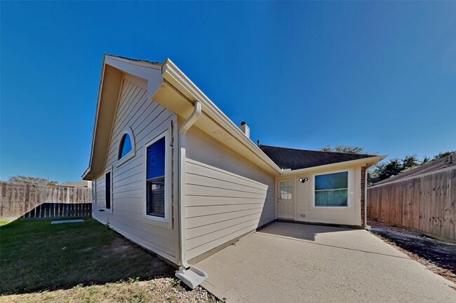 8226 Point Pendleton Dr