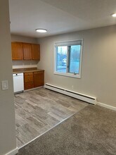 821 E 46th Ct in Anchorage, AK - Building Photo - Building Photo