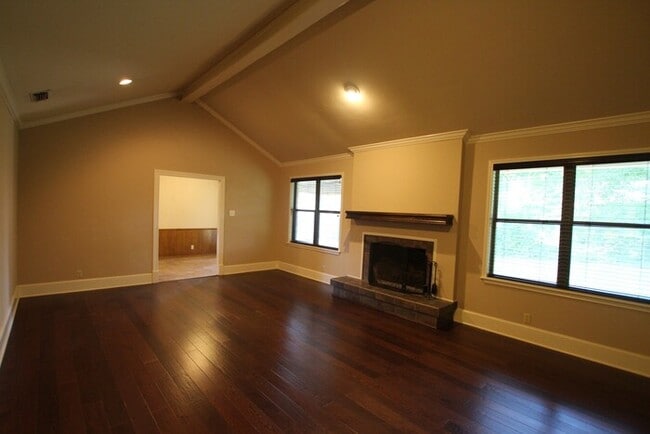 805 Top Hill Dr in Tyler, TX - Building Photo - Building Photo