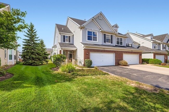 4579 Half Moon Dr in Yorkville, IL - Building Photo - Building Photo