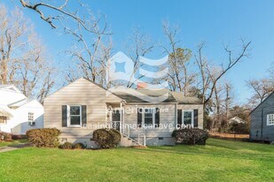 2207 Heard St in Columbus, GA - Building Photo