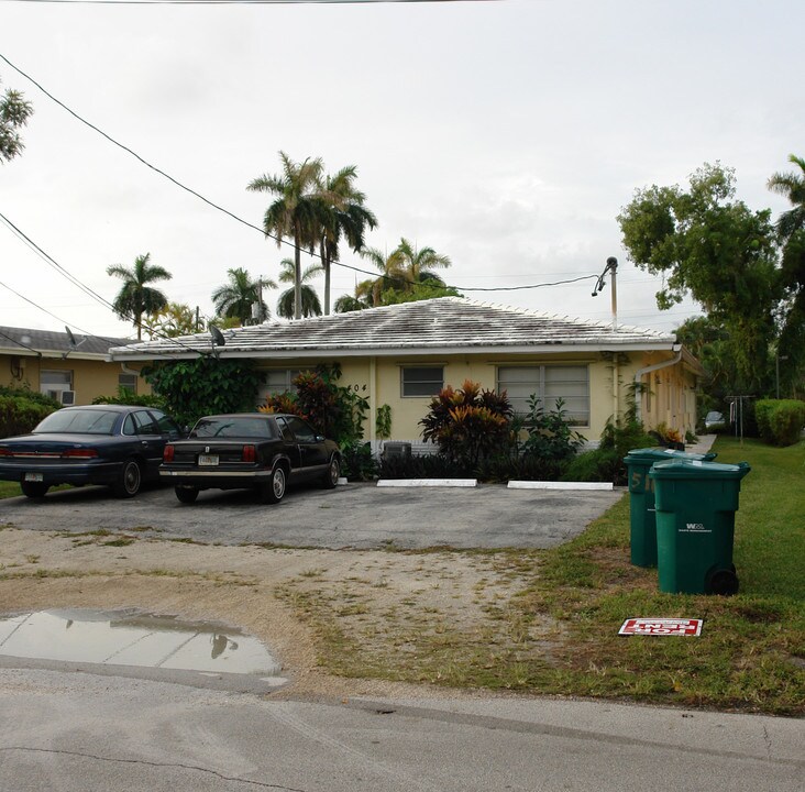 404 SE 9th St in Fort Lauderdale, FL - Building Photo