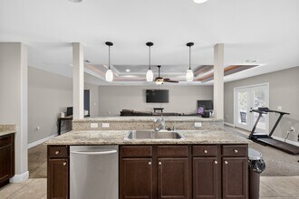 118 Trailwood Ln in Crestview, FL - Foto de edificio - Building Photo