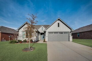 1508 Frst Pk Dr in Alvarado, TX - Building Photo