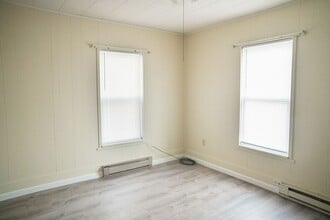 319 First St in Slatington, PA - Building Photo - Building Photo