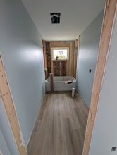 132 Narrows Rd in Bristol, RI - Building Photo - Building Photo